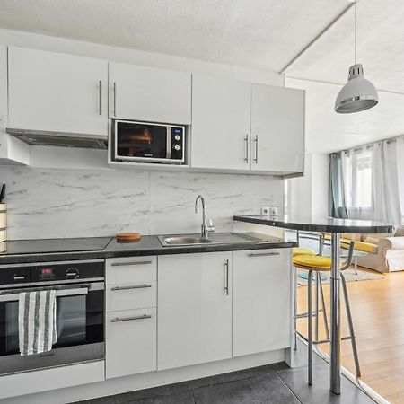 Chic And Comfortable Apart With Balcony Levallois-Perret Esterno foto
