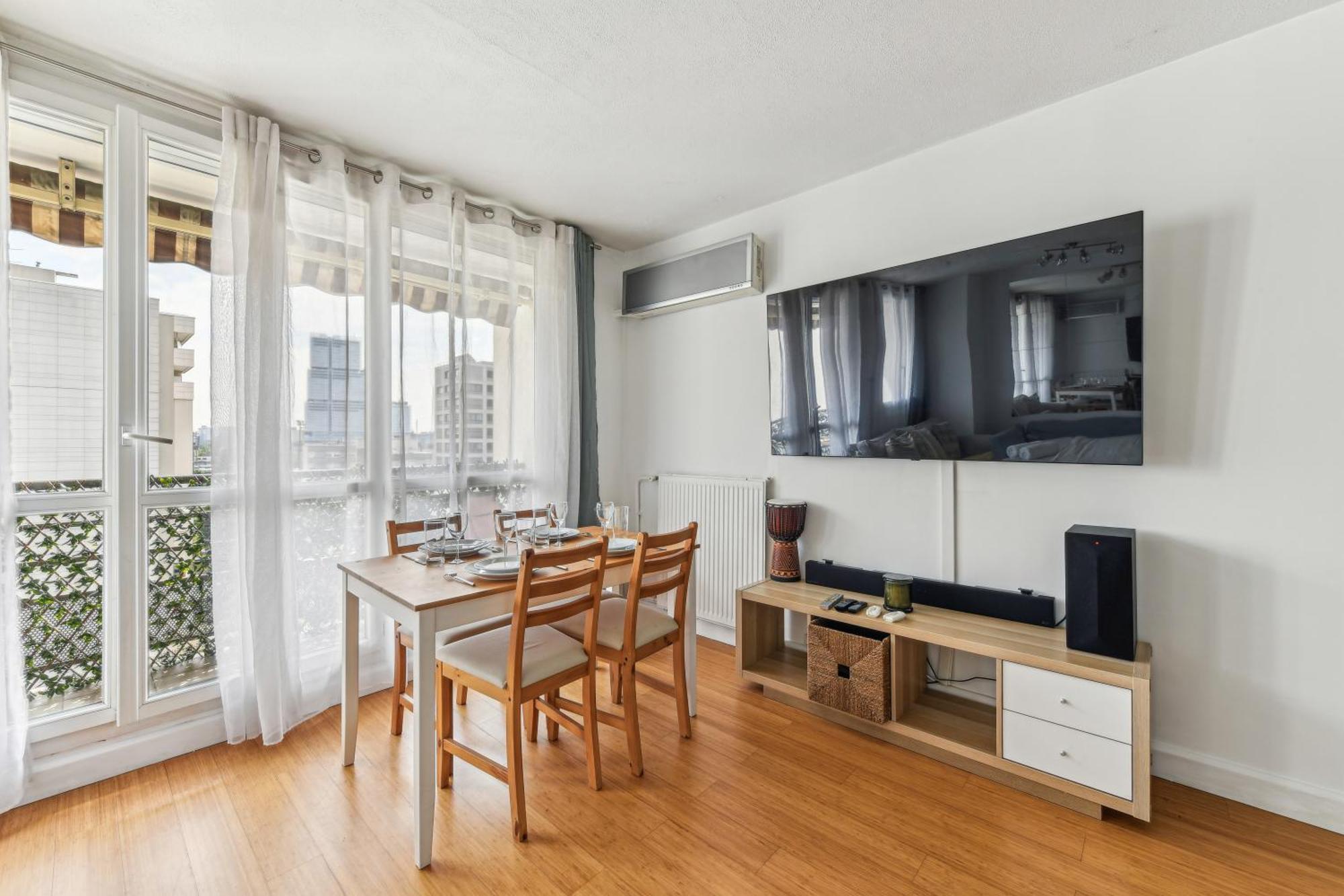 Chic And Comfortable Apart With Balcony Levallois-Perret Esterno foto