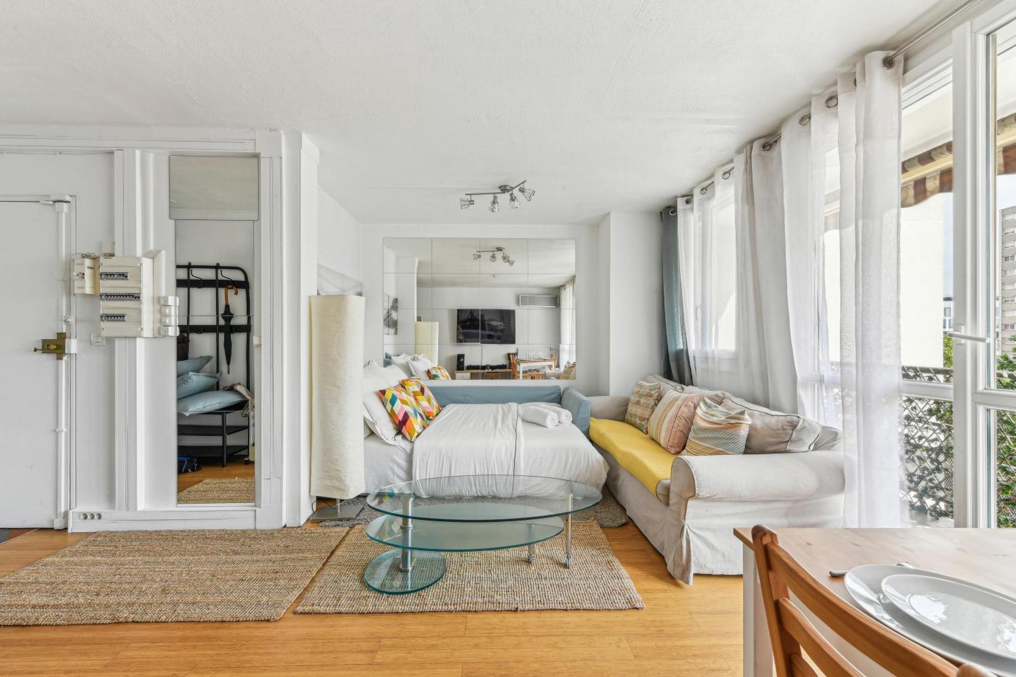 Chic And Comfortable Apart With Balcony Levallois-Perret Esterno foto
